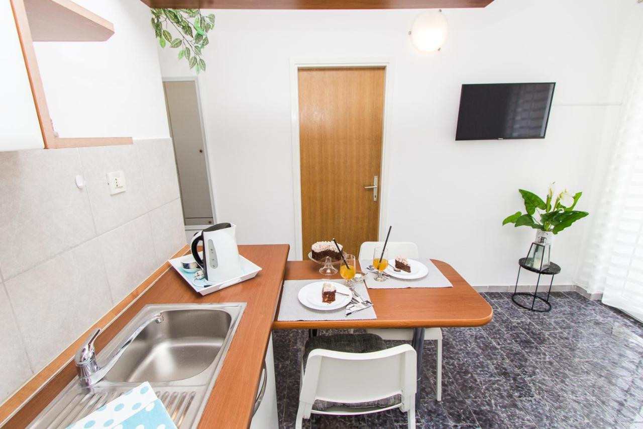 Apartmani Sanja Vodice Kültér fotó